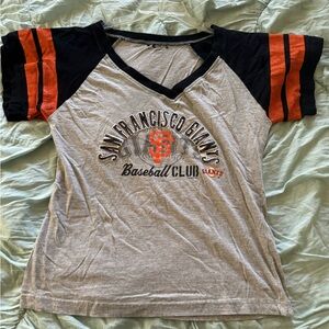 San Francisco Baseball Club t-shirt fits like a Medium